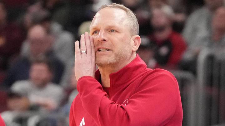 Mar 11, 2026; Chicago, IL, USA; Indiana Hoosiers head coach Darian Devries shouts instructions to his team against the Northwestern Wildcats during the first half at United Center. Mar 11, 2026; Chicago, IL, USA; Indiana Hoosiers head coach Darian Devries shouts instructions to his team against the Northwestern Wildcats during the first half at United Center.