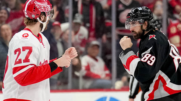 Buffalo Sabres v Detroit Red Wings