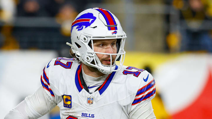 Buffalo Bills v Pittsburgh Steelers