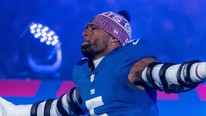 New York Giants linebacker Kayvon Thibodeaux (5) runs out of the tunnel during a Thursday Night Football game between the New York Giants and the Philadelphia Eagles at MetLife Stadium in East Rutherford on Oct. 9, 2025.