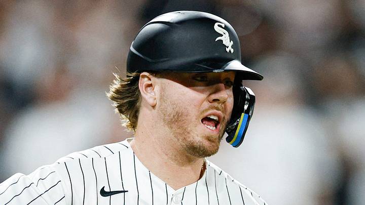 Aug 8, 2026; Chicago, Illinois, USA; Chicago White Sox second baseman Chase Meidroth (10) runs after hitting a two-run single against the Cleveland Guardians during the sixth inning at Rate Field. Mandatory Credit: Kamil Krzaczynski-Imagn Images Aug 8, 2026; Chicago, Illinois, USA; Chicago White Sox second baseman Chase Meidroth (10) runs after hitting a two-run single against the Cleveland Guardians during the sixth inning at Rate Field. Mandatory Credit: Kamil Krzaczynski-Imagn Images
