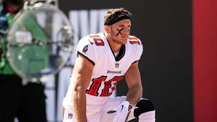 Oct 9, 2022; Tampa, Florida, USA; Tampa Bay Buccaneers wide receiver Scotty Miller (10) takes a knee