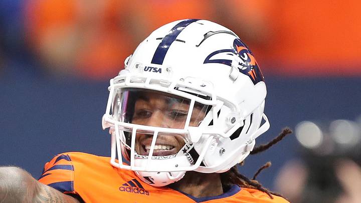 New Seattle Seahawks running back Robert Henry celebrates a touchdown for UTSA
