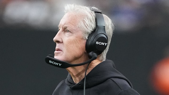 Dec 28, 2025; Paradise, Nevada, USA; Las Vegas Raiders head coach Pete Carroll looks on in the first quarter against the New York Giants at Allegiant Stadium. Mandatory Credit: Kirby Lee-Imagn Images