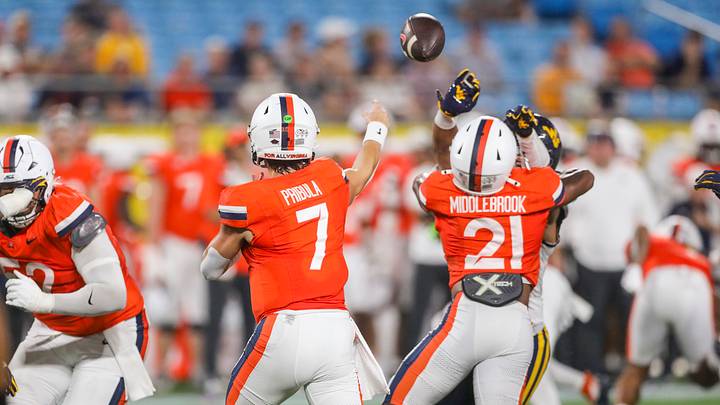 Sep 19, 2026; Charlotte, North Carolina, USA; Virginia Cavaliers quarterback Beau Pribula (7) throws a pass during the first quarter against the West Virginia Mountaineers at Bank of America Stadium. Mandatory Credit: Ben Queen-Imagn Images Sep 19, 2026; Charlotte, North Carolina, USA; Virginia Cavaliers quarterback Beau Pribula (7) throws a pass during the first quarter against the West Virginia Mountaineers at Bank of America Stadium. Mandatory Credit: Ben Queen-Imagn Images