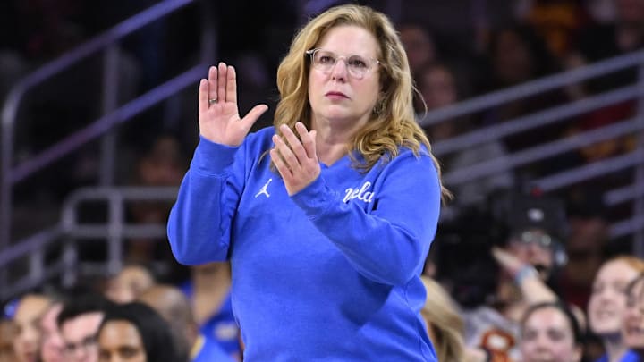 Feb 13, 2025; Los Angeles, California, USA; UCLA Bruins head coach Cori Close during the first quarter against the USC Trojans at Galen Center. Mandatory Credit: Robert Hanashiro-Imagn Images