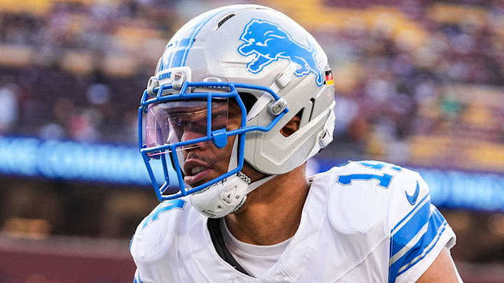 Detroit Lions wide receiver Amon-Ra St. Brown (14) warms up ahead of the Washington Commanders game 