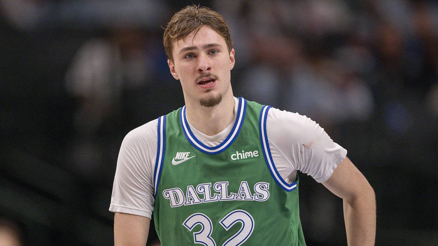 Mavericks' Lopez Choice Leaves Shooting Gap