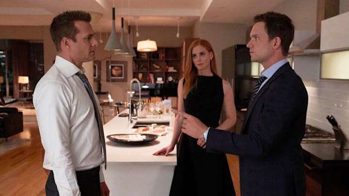 SUITS -- "If the Shoe Fits" Episode 905 -- Pictured: (l-r) Gabriel Macht as Harvey Specter, Sarah Rafferty as Donna Paulsen, Patrick J. Adams as Mike Ross -- (Photo by: Shane Mahood/USA Network)