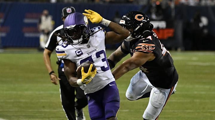 Whether it was Aaron Jones or Jordan Mason, the Bears had trouble stopping the run in Sunday's second half. Whether it was Aaron Jones or Jordan Mason, the Bears had trouble stopping the run in Sunday's second half.