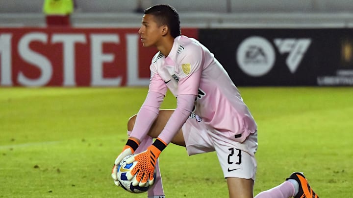 El arquero colombiano del Atlético Nacional, Kevin Mier, estaría en la mira de Cruz Azul. El arquero colombiano del Atlético Nacional, Kevin Mier, estaría en la mira de Cruz Azul.