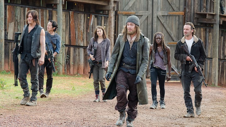 Steven Yeun as Glenn Rhee, Danai Gurira as Michonne, Michael Cudlitz as Abraham, Andrew Lincoln as Rick Grimes, Lauren Cohan as Maggie Greene, Norman Reedus as Daryl Dixon, and Tom Payne as Jesus in The Walking Dead Season 6, Episode 11 