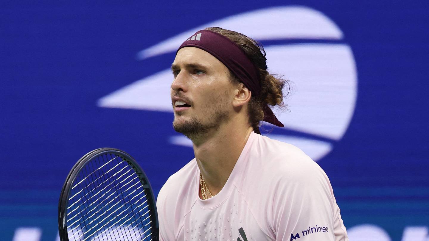 Dominant Zverev Sets Up US Open Semi-Final With Khachanov