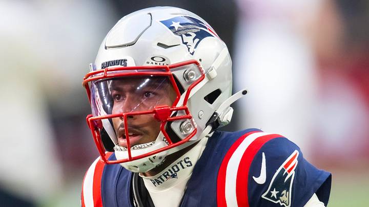 Dec 15, 2024; Glendale, Arizona, USA; New England Patriots cornerback Marcus Jones (25) against the Arizona Cardinals at State Farm Stadium. Mandatory Credit: Mark J. Rebilas-Imagn Images