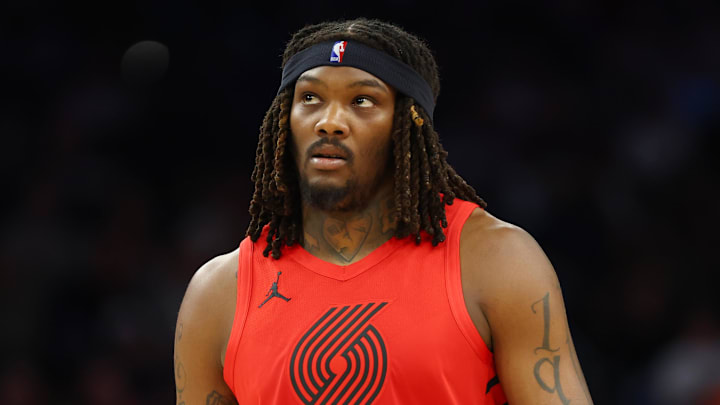 Feb 22, 2026; Phoenix, Arizona, USA; Portland Trail Blazers center Robert Williams III (35) against the Phoenix Suns at Mortgage Matchup Center. Mandatory Credit: Mark J. Rebilas-Imagn Images