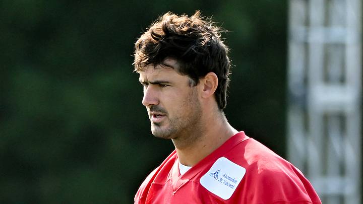Indianapolis Colts quarterback Daniel Jones (17) gives a thumbs up during day one of training camp 