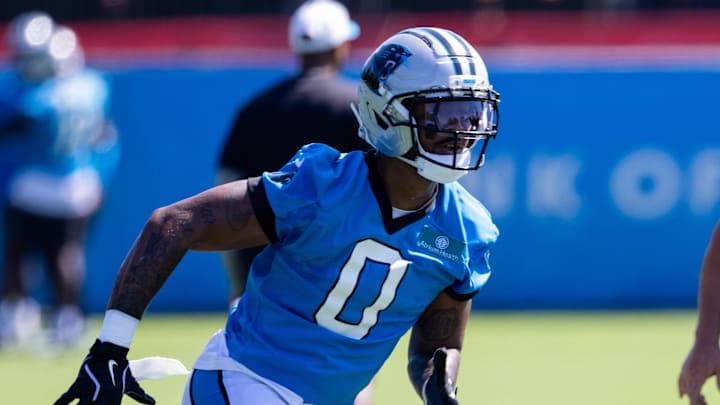 Carolina Panthers tight end Ja'Tavion Sanders