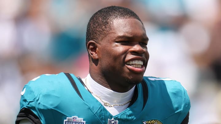 Sep 7, 2025; Jacksonville, Florida, USA; Jacksonville Jaguars wide receiver Travis Hunter (12) takes the field prior to a game against the Carolina Panthers at EverBank Stadium. Mandatory Credit: Nathan Ray Seebeck-Imagn Images Sep 7, 2025; Jacksonville, Florida, USA; Jacksonville Jaguars wide receiver Travis Hunter (12) takes the field prior to a game against the Carolina Panthers at EverBank Stadium. Mandatory Credit: Nathan Ray Seebeck-Imagn Images