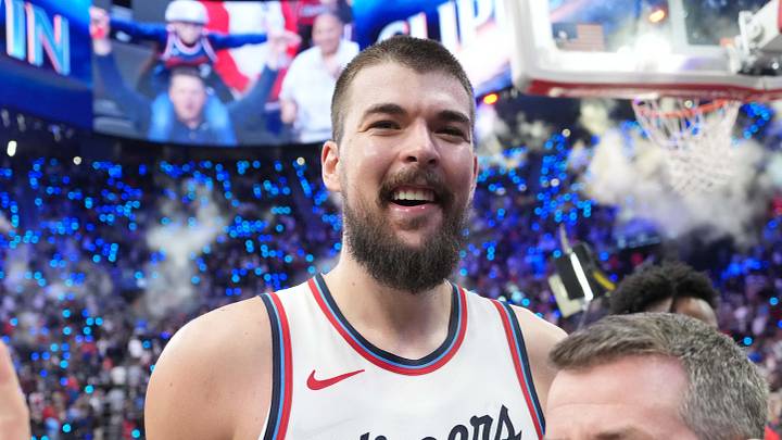 Mar 9, 2025; Inglewood, California, USA; LA Clippers center Ivica Zubac (40) reacts at the end of the game against the Sacramento Kings at the Intuit Dome. Mandatory Credit: Kirby Lee-Imagn Images Mar 9, 2025; Inglewood, California, USA; LA Clippers center Ivica Zubac (40) reacts at the end of the game against the Sacramento Kings at the Intuit Dome. Mandatory Credit: Kirby Lee-Imagn Images