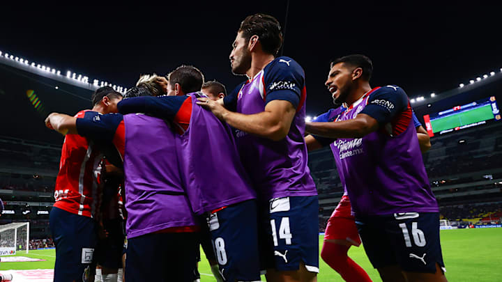 Con su sorpresiva victoria sobre Cruz Azul, Chivas todavía tiene posibilidades de meterse al repechaje de la Liga MX.