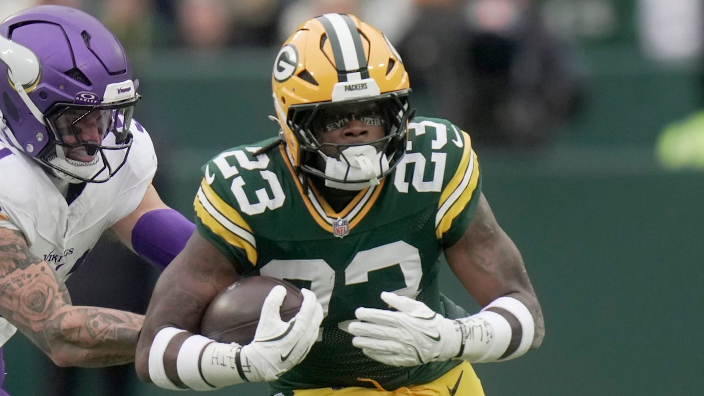 NY Giants Defense Face Challenge from Seahawks RB Emanuel Wilson