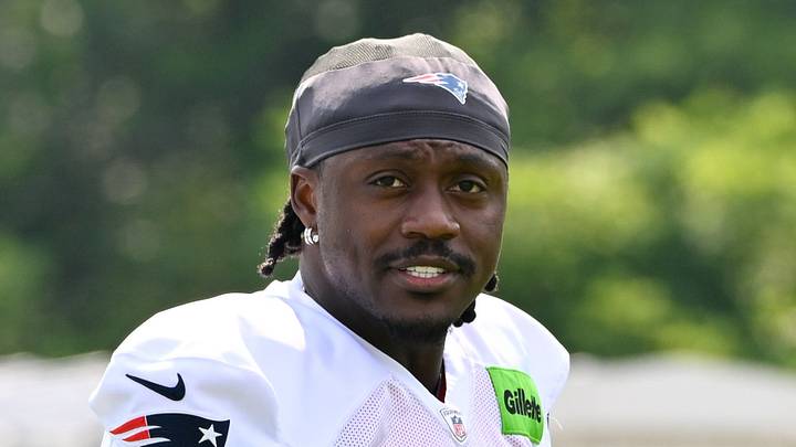 New England Patriots wide receiver A.J. Brown (1) walks to practice New England Patriots wide receiver A.J. Brown (1) walks to practice