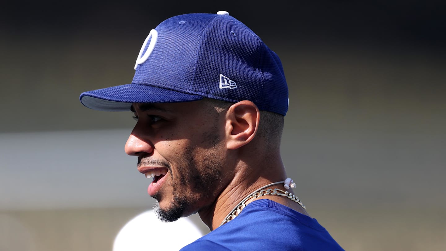 Angels' Zach Neto Planning to Challenge Dodgers' Mookie Betts