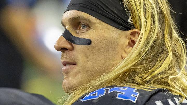 Oct 20, 2025; Detroit, Michigan, USA; Detroit Lions middle linebacker Alex Anzalone (34) sits on the bench against the Tampa Bay Buccaneers during the second half at Ford Field. Mandatory Credit: David Reginek-Imagn Images Oct 20, 2025; Detroit, Michigan, USA; Detroit Lions middle linebacker Alex Anzalone (34) sits on the bench against the Tampa Bay Buccaneers during the second half at Ford Field. Mandatory Credit: David Reginek-Imagn Images