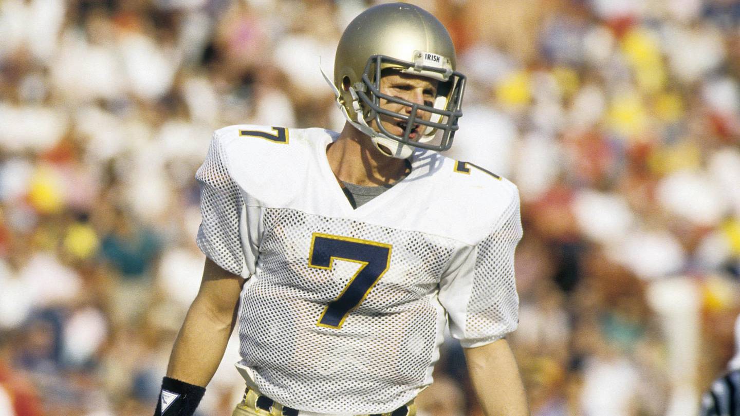 Notre Dame’s 2026 hype just got a national title stamp from a Fighting Irish legend