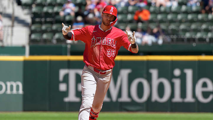 Los Angeles Angels v Texas Rangers