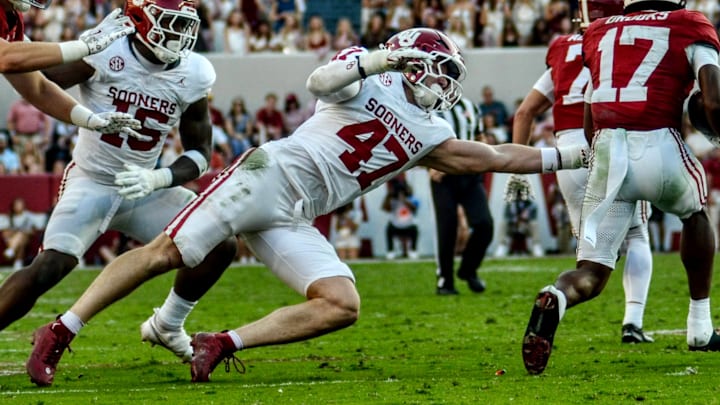 Oklahoma linebacker James Nesta