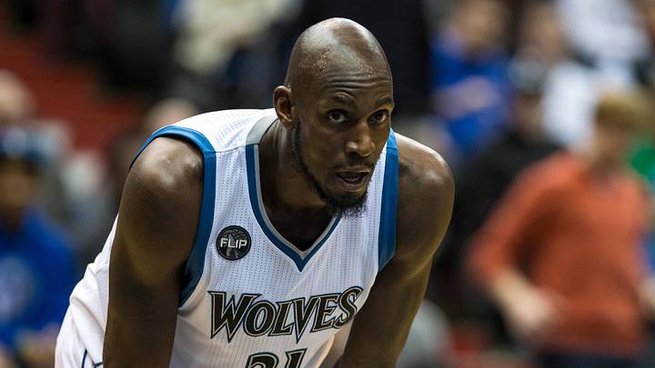 Jan 12, 2016; Minneapolis, MN, USA; Minnesota Timberwolves forward Kevin Garnett (21) against the Oklahoma City Thunder at Target Center. The Thunder defeated the Timberwolves 101-96. Mandatory Credit: Brace Hemmelgarn-USA TODAY Sports