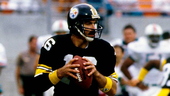 Pittsburgh Steelers quarterback Mark Malone