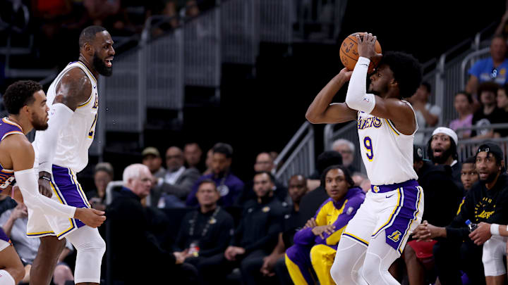 LeBron James y Bronny ya juegan juntos con los Lakers