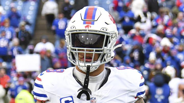 Nov 16, 2025; Orchard Park, New York, USA; Buffalo Bills linebacker Terrel Bernard (8) warms up prior to the game against the Tampa Bay Buccaneers at Highmark Stadium. Mandatory Credit: Mark Konezny-Imagn Images Nov 16, 2025; Orchard Park, New York, USA; Buffalo Bills linebacker Terrel Bernard (8) warms up prior to the game against the Tampa Bay Buccaneers at Highmark Stadium. Mandatory Credit: Mark Konezny-Imagn Images