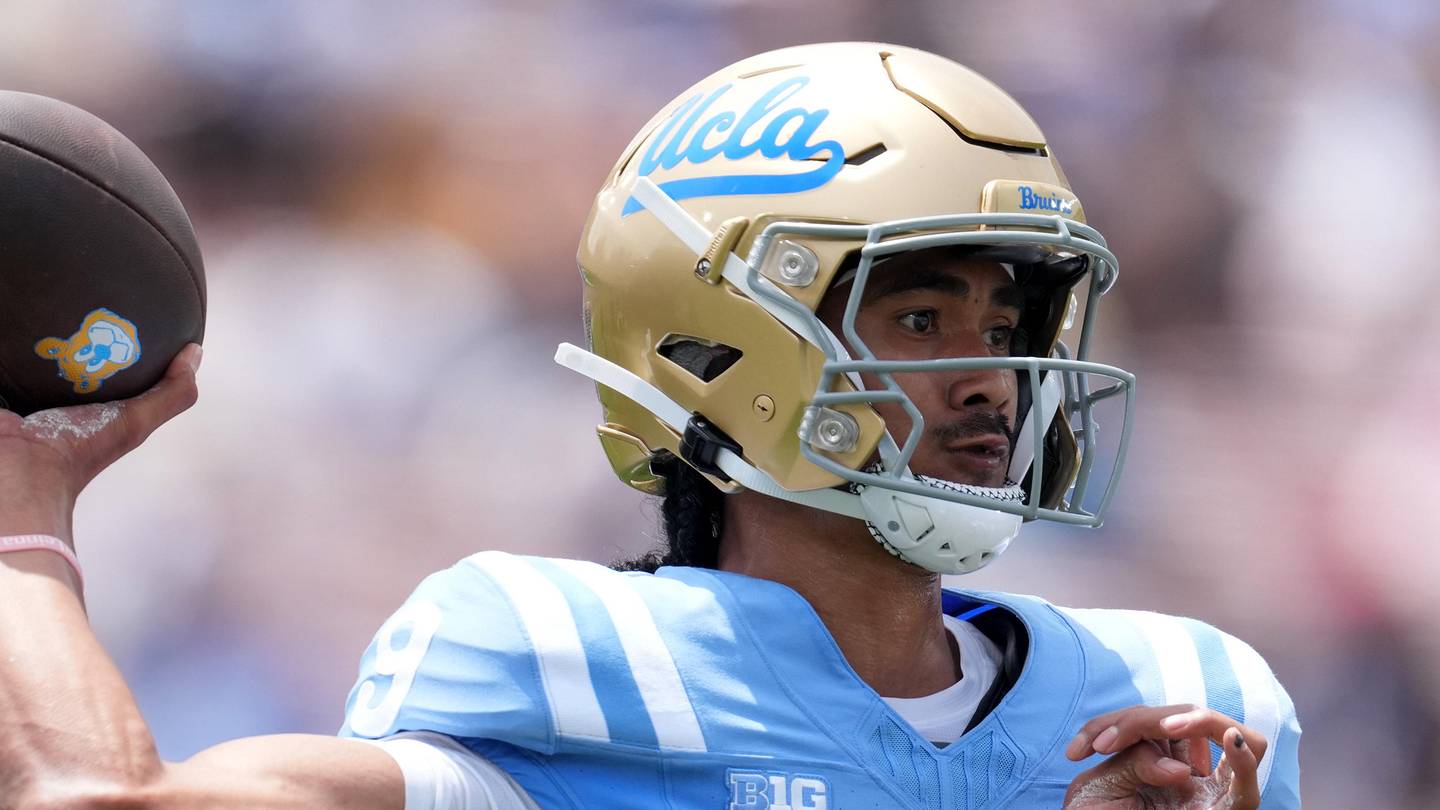 3 Early Thoughts on UCLA's Friday Night Showdown with Illinois