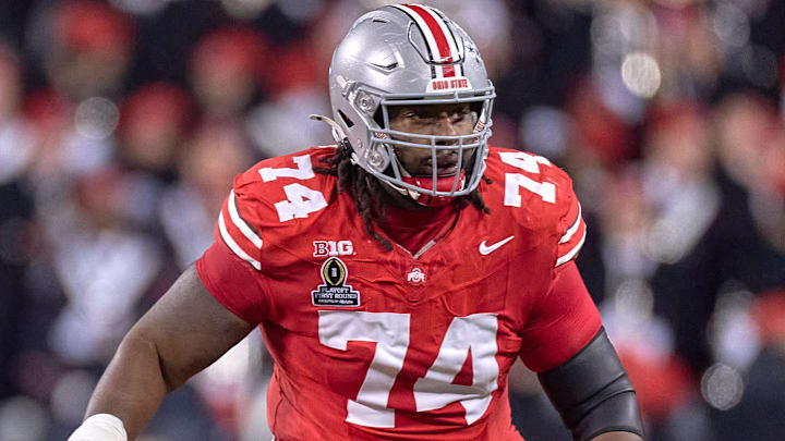 Minnesota Vikings guard Donovan Jackson