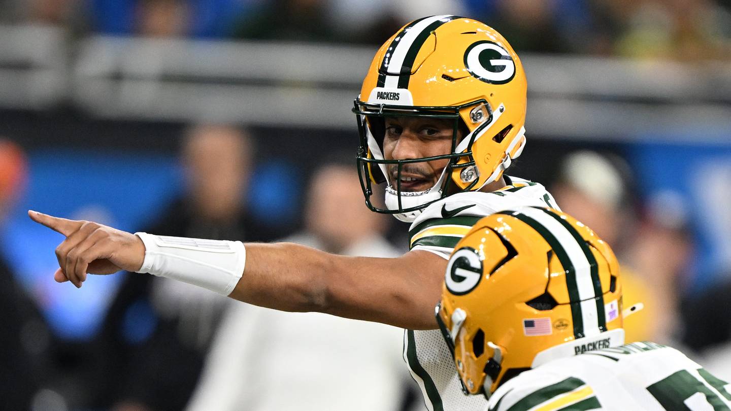 Latest NFC Playoff Standings, Projections Are Double-Whammy for Packers