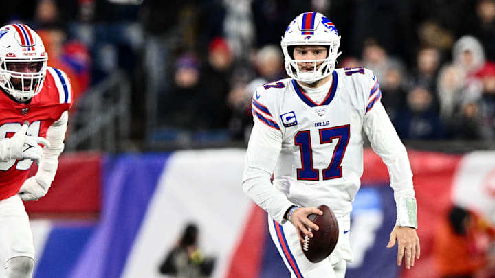 Buffalo Bills quarterback Josh Allen (17)