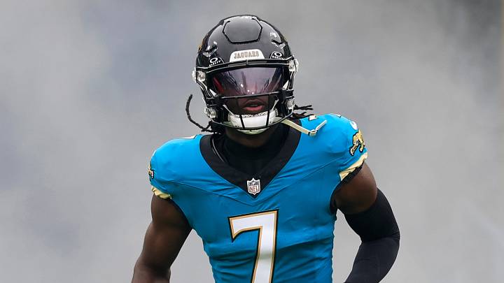 Jacksonville Jaguars wide receiver Brian Thomas Jr. (7) runs on the field before an NFL football matchup at EverBank Stadium, Sunday, Jan. 4, 2026, in Jacksonville, Fla. The Jaguars defeated the Titans 41-7, capturing the AFC South title. [Corey Perrine/Florida Times-Union]