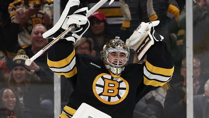 Nov 29, 2025; Boston, Massachusetts, USA; Boston Bruins goaltender Jeremy Swayman (1) celebrates after making the final save during their 3-2 shootout win over the Detroit Red Wings at TD Garden. Mandatory Credit: Winslow Townson-Imagn Images Nov 29, 2025; Boston, Massachusetts, USA; Boston Bruins goaltender Jeremy Swayman (1) celebrates after making the final save during their 3-2 shootout win over the Detroit Red Wings at TD Garden. Mandatory Credit: Winslow Townson-Imagn Images
