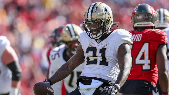 New Orleans Saints running back Jamaal Williams celebrates a play.