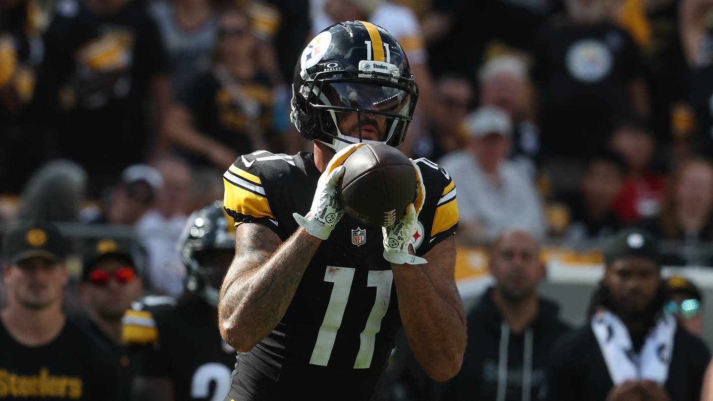 3 Reasons Steelers Could Lose to Patriots