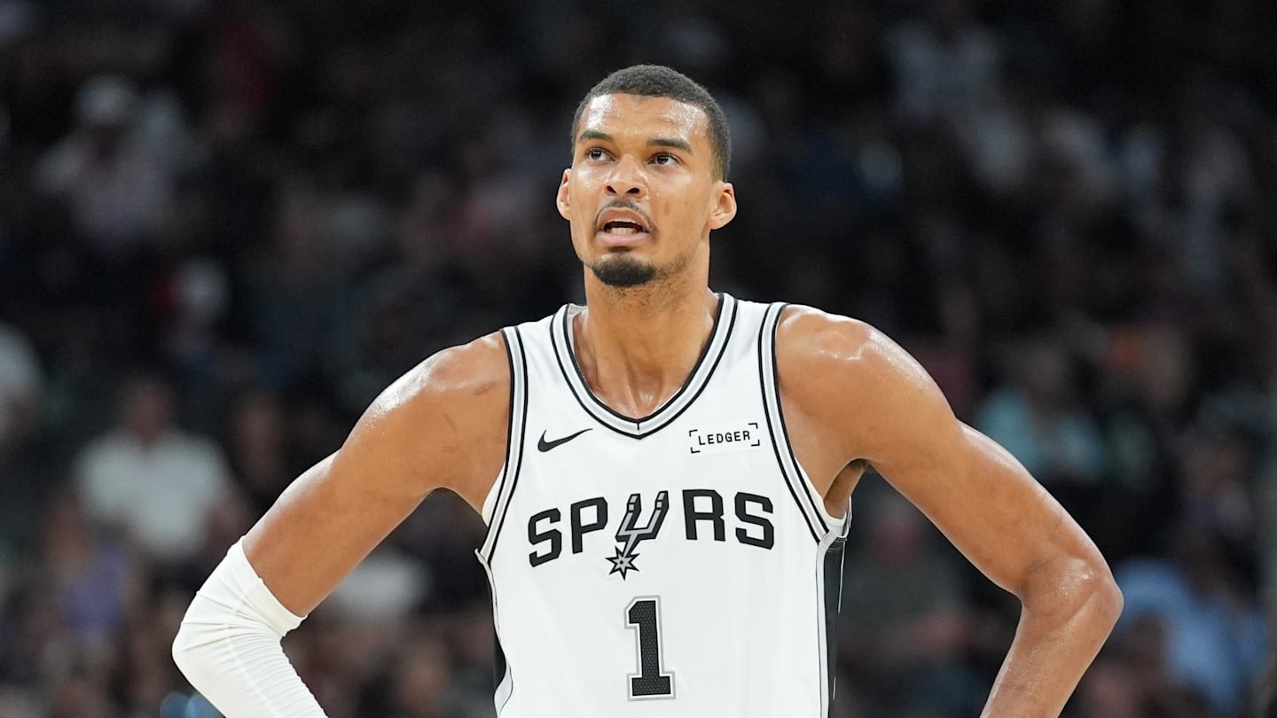 Wembanyama Drops Fastest Double-Double Recorded, Spurs Trample Bulls 129-114