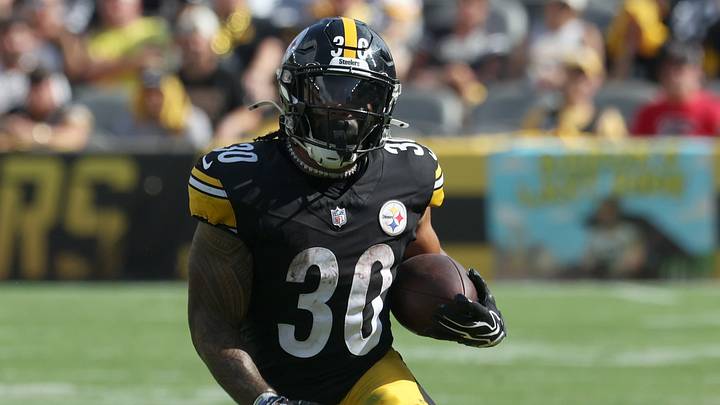 Sep 13, 2026; Pittsburgh, Pennsylvania, USA; Pittsburgh Steelers running back Jaylen Warren (30) runs during the fourth quarter against the Atlanta Falcons at Acrisure Stadium. Mandatory Credit: Charles LeClaire-Imagn Images Sep 13, 2026; Pittsburgh, Pennsylvania, USA; Pittsburgh Steelers running back Jaylen Warren (30) runs during the fourth quarter against the Atlanta Falcons at Acrisure Stadium. Mandatory Credit: Charles LeClaire-Imagn Images