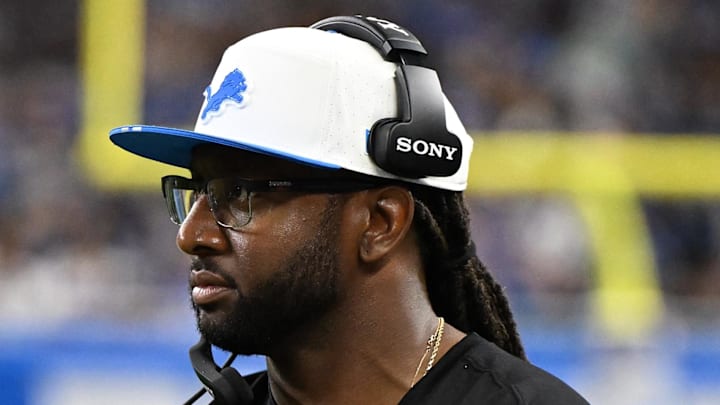 Aug 16, 2025; Detroit, Michigan, USA; Detroit Lions defensive coordinator Kelvin Sheppard on the sidelines during their preseason game against the Miami Dolphins at Ford Field. Mandatory Credit: Lon Horwedel-Imagn Images Aug 16, 2025; Detroit, Michigan, USA; Detroit Lions defensive coordinator Kelvin Sheppard on the sidelines during their preseason game against the Miami Dolphins at Ford Field. Mandatory Credit: Lon Horwedel-Imagn Images