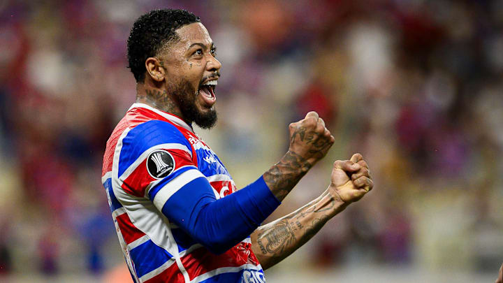 O Fortaleza atropelou o Colo-Colo no Castelão