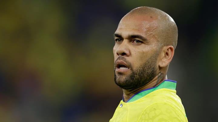 Accusé de viol, Dani Alves est actuellement détenu dans une prison en Espagne en attendant son jugement 