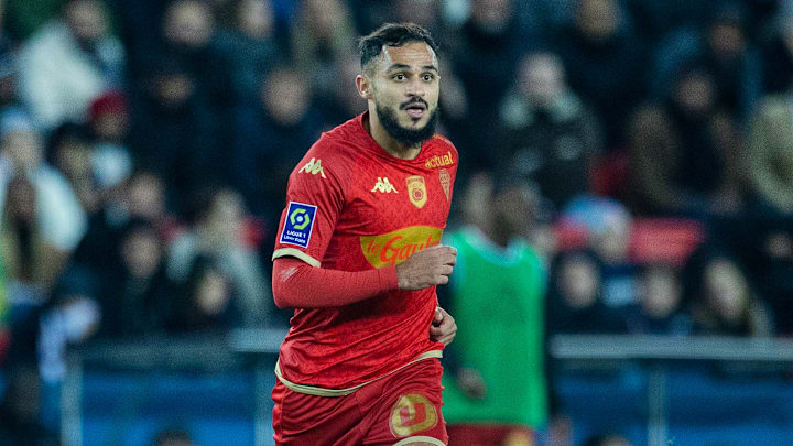 Sofiane Boufal quitte le SCO d'Angers pour un club étranger. 