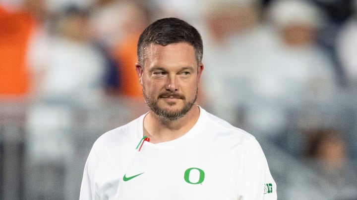Oregon head coach Dan Lanning walks the field during warmups as the Oregon Ducks face the Penn State Nittany Lions on Sept. 27, 2025, at Beaver Stadium in University Park, Pennsylvania.